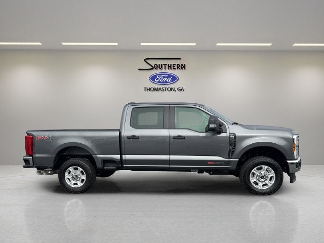 2027 Ford F-250SD XLT