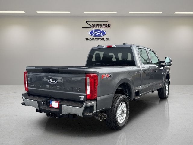 2027 Ford F-250SD XLT
