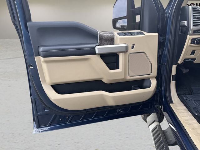 2017 Ford F-250SD Lariat