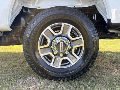 2027 Ford F-350SD Lariat
