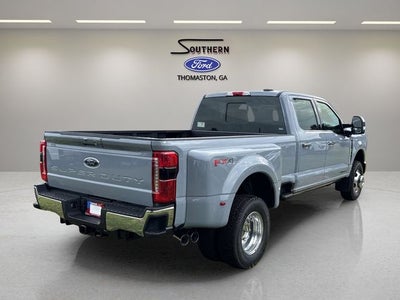 2026 Ford F-350SD Lariat DRW