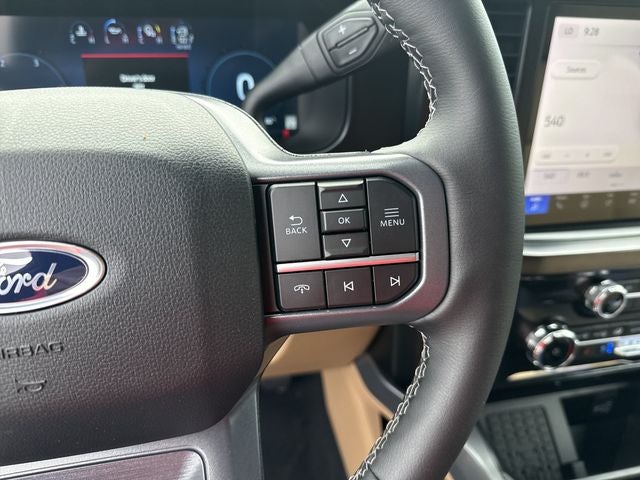 2026 Ford F-350SD Lariat DRW