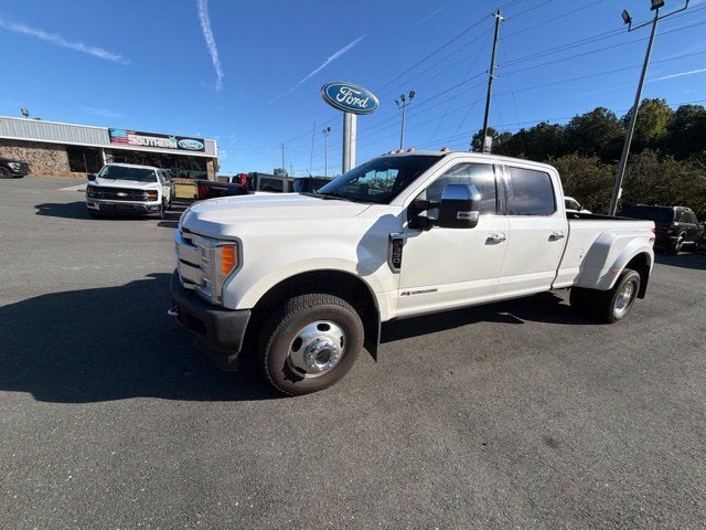 2017 Ford F-350SD Platinum DRW