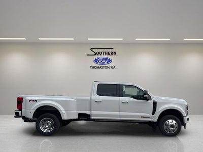 2025 Ford F-450SD Platinum DRW