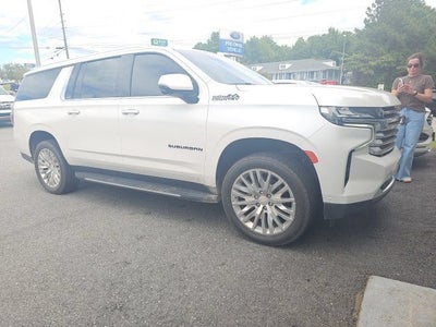 2023 Chevrolet Suburban High Country