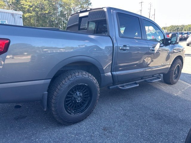2021 Nissan Titan SV