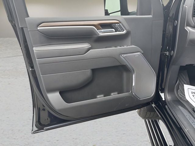 2025 Chevrolet Silverado 3500HD High Country