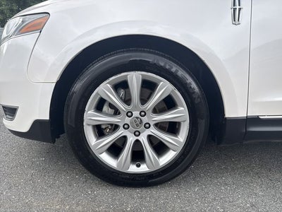 2017 Lincoln MKT Elite