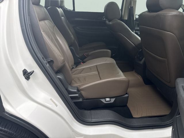 2017 Lincoln MKT Elite