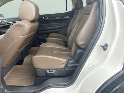 2017 Lincoln MKT Elite