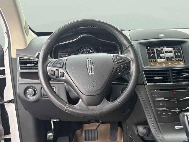2017 Lincoln MKT Elite
