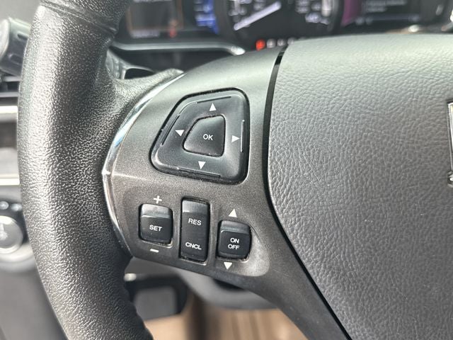 2017 Lincoln MKT Elite