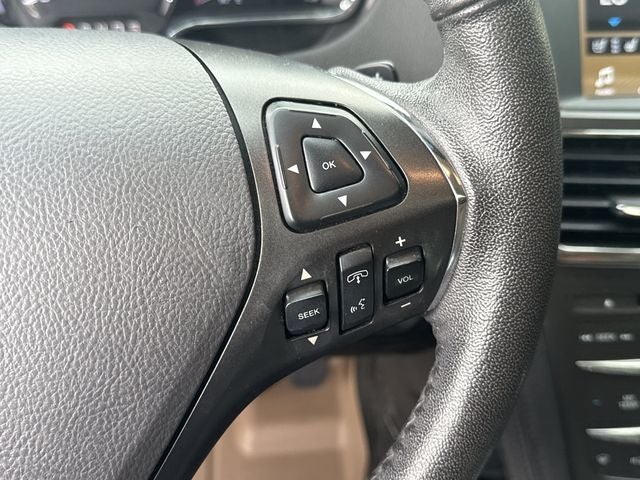 2017 Lincoln MKT Elite