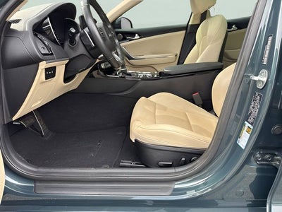 2023 Kia Stinger GT-Line