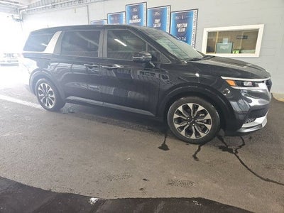 2024 Kia Carnival EX